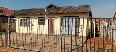 House For Sale in Vosloorus Ext, Vosloorus