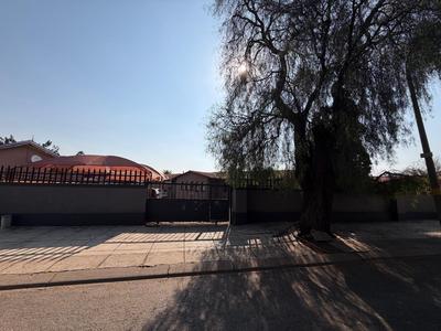 House For Rent in Dawn Park, Boksburg