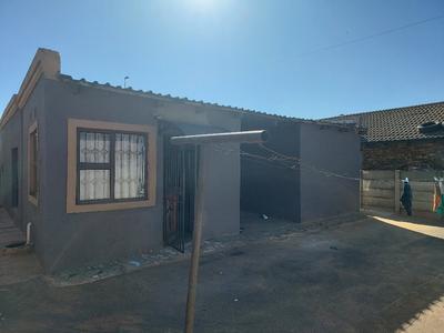 House For Sale in Vosloorus, Vosloorus