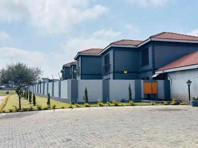 Townhouse For Rent in Helderwyk, Brakpan