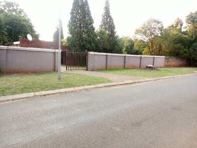 House For Rent in Clayville East, Midrand