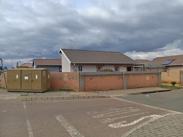 House For Sale in Salfin, Boksburg