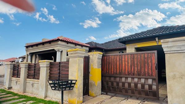 House For Rent in Windmill Park, Boksburg
